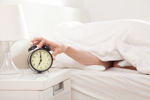 väckarklocka stängs av på morgonen