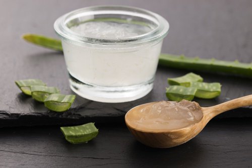 En sked med aloe vera