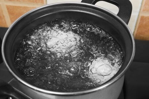 Åk till sjukhuset om du bränner dig allvarligt