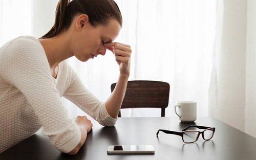 Kvinna som inte mår bra