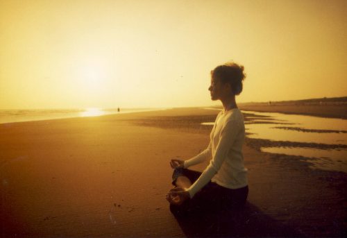 Meditation på strand