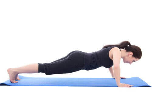 Plankan stärker musklerna