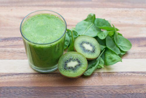 Kiwi och spenat