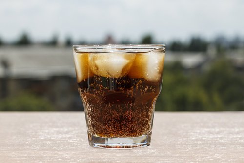 Glas med cola