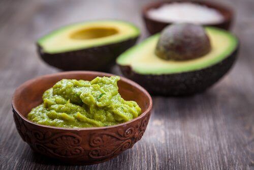 Inpackning med avokado