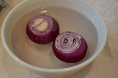 Blötlagd lök