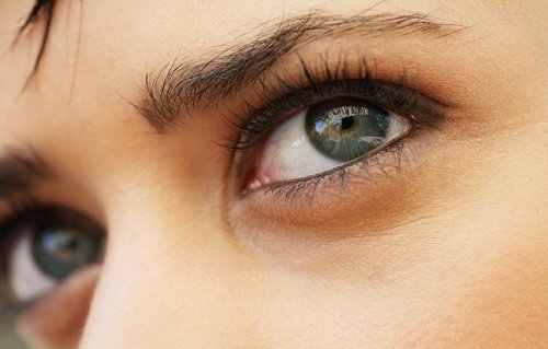 Torra ögon kan vara tecken på visuell stress