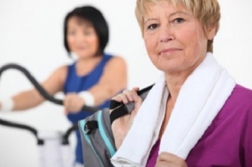 kvinnor på gymmet