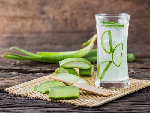 aloe vera i glas