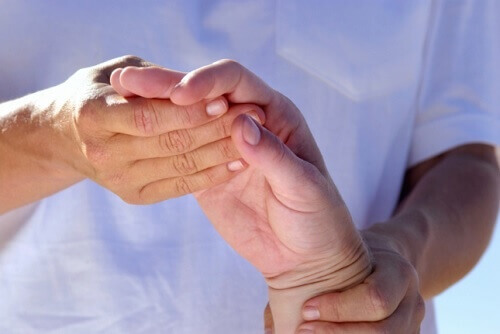 Lindra artrit med ricinolja