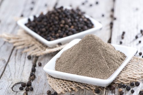 Svartpeppar tillför mycket smak