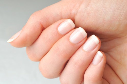 Vad lunulan på naglarna säger om din hälsa