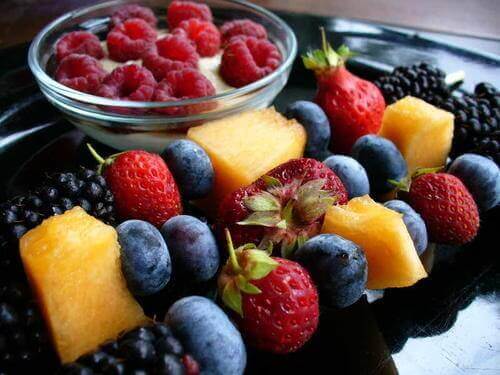 Ät frukt och bär