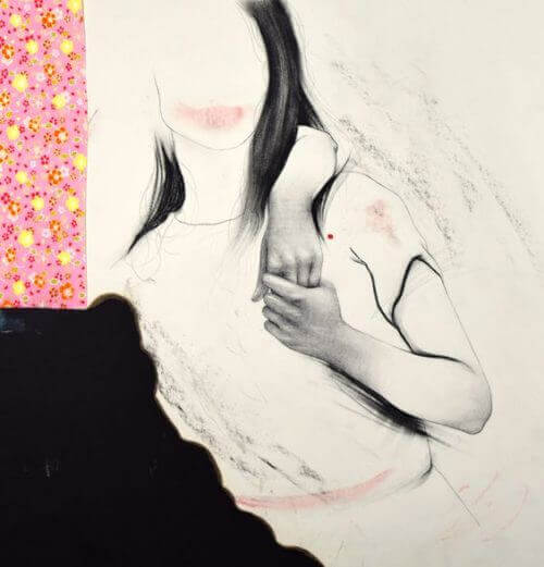 Kvinna som håller hand