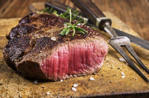 Rött kött påverkar matsmältningen