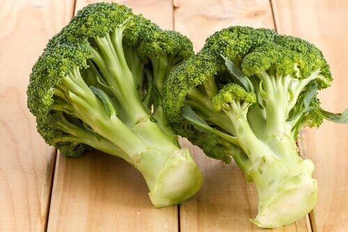 Två broccoli