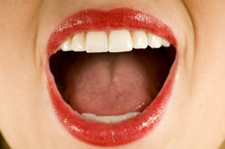 Vad orsakar en metallisk smak i din mun?