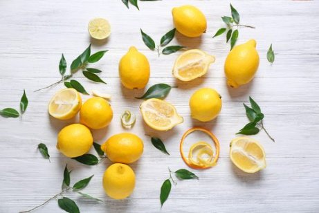 Citroner motverkar fett hår