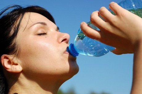Drick vatten under träningspasset