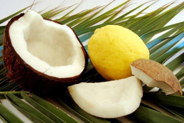 Använd kokosnöt mot håravfall