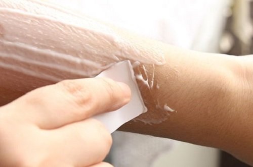 Ta bort hår från arm