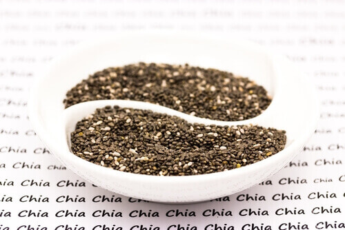 Skål med chiafrön