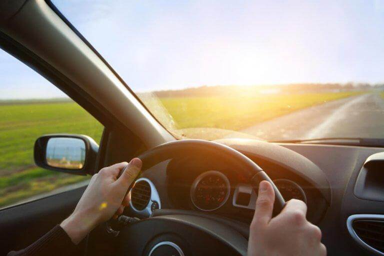 Försök skapa en avslappnad atmosfär i bilen