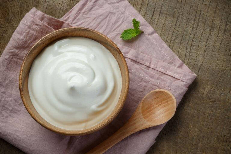 vegansk majonnäs i träskål