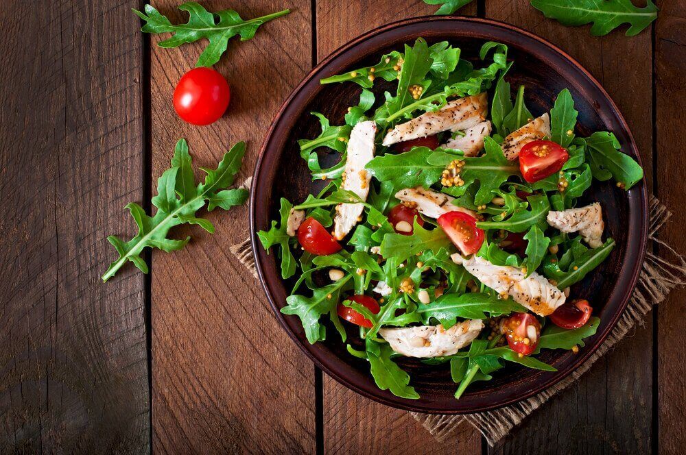 Sallad med tomater.