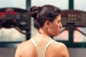 6 effektiva tips för att få en ung, len hals