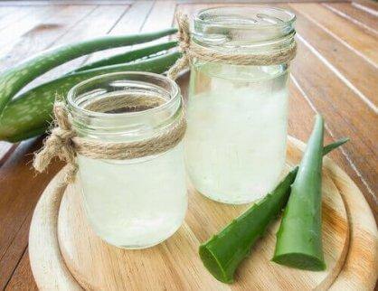 Du kan få naturligt tjockare ögonbryn med aloe vera