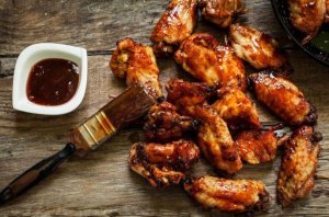 Kycklingvingar i BBQ-sås – vi har receptet!