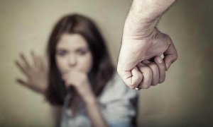 De märken som psykologiskt våld lämnar på din kropp