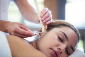 Öronljus: ett naturligt sätt att rengöra öronen