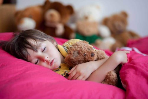 Att lägga sig sent är dåligt för barn – 4 skäl