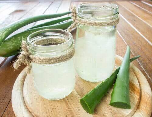 Aloe vera återfuktar huden