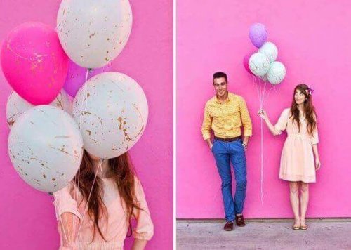 Ballonger med färgstänk.