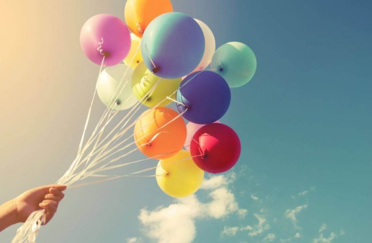 De 16 bästa sätten att dekorera med ballonger