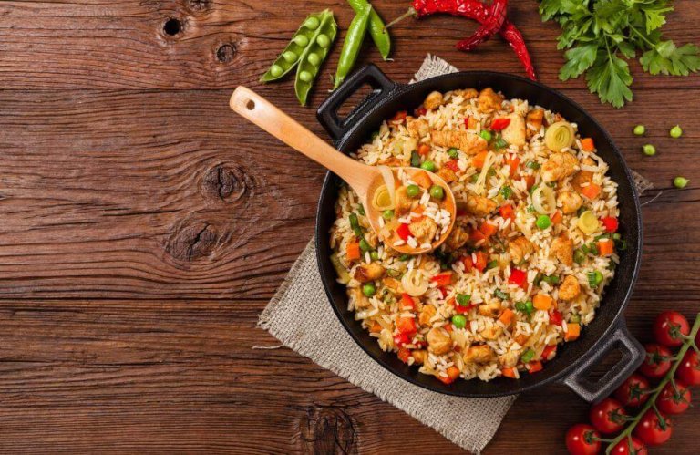Recept på ris med kyckling och grönsaker