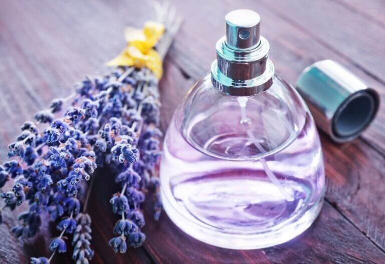 Spara dina gamla parfymflaskor