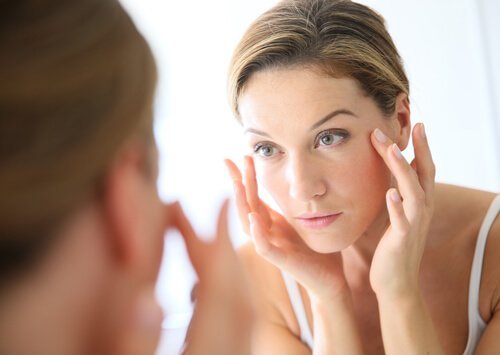 Tvätta ansiktet med äppelcidervinäger – här är fördelarna
