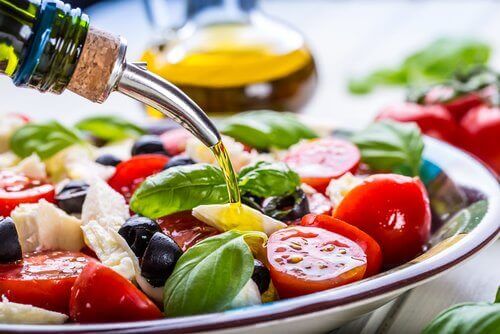 Sallad med tomater.