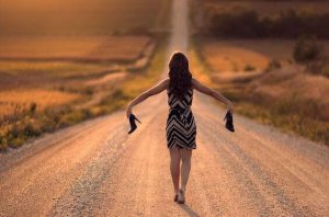 Hur man väljer rätt högklackade skor till klänningen