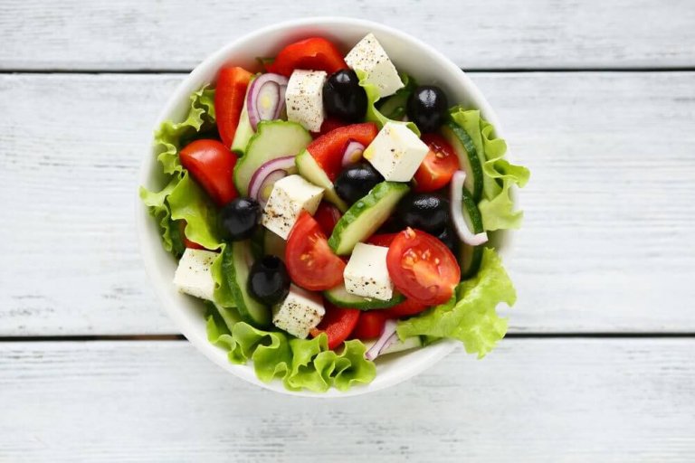 Överraska dina gäster med en utsökt grekisk sallad