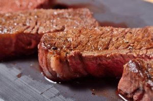 Hur man tillagar kött utan att förlora saftigheten