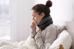 Hur man använder ingefära för att bota hosta