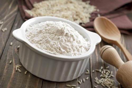La farina di riso è un ingrediente di bellezza efficace