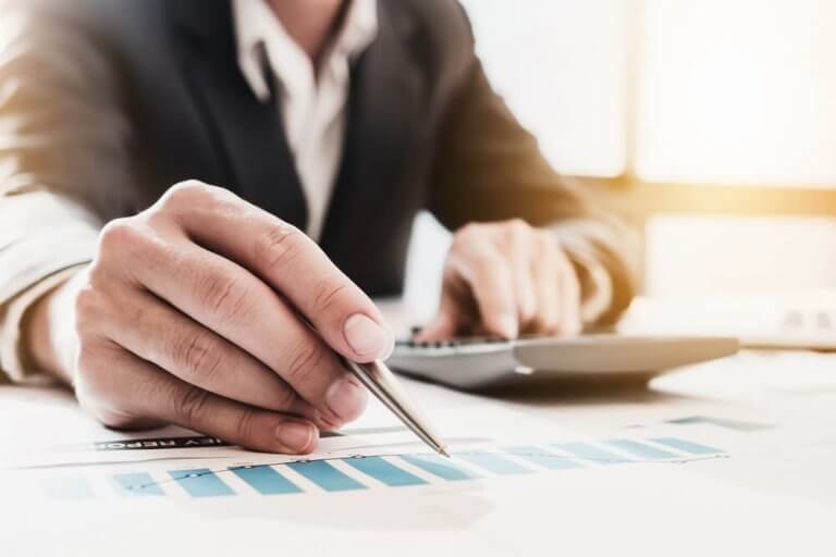 Går igenom räkningar