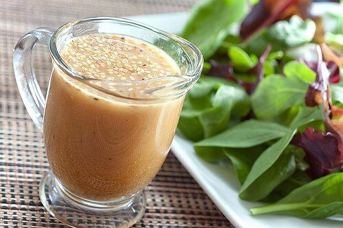 Vinägrett och sallad.