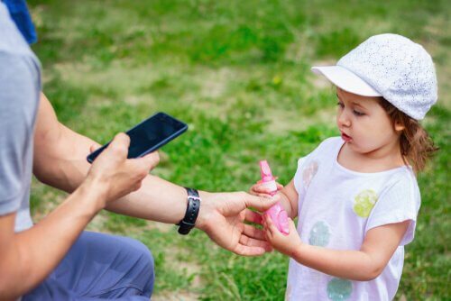 Barnet ber om hjälp